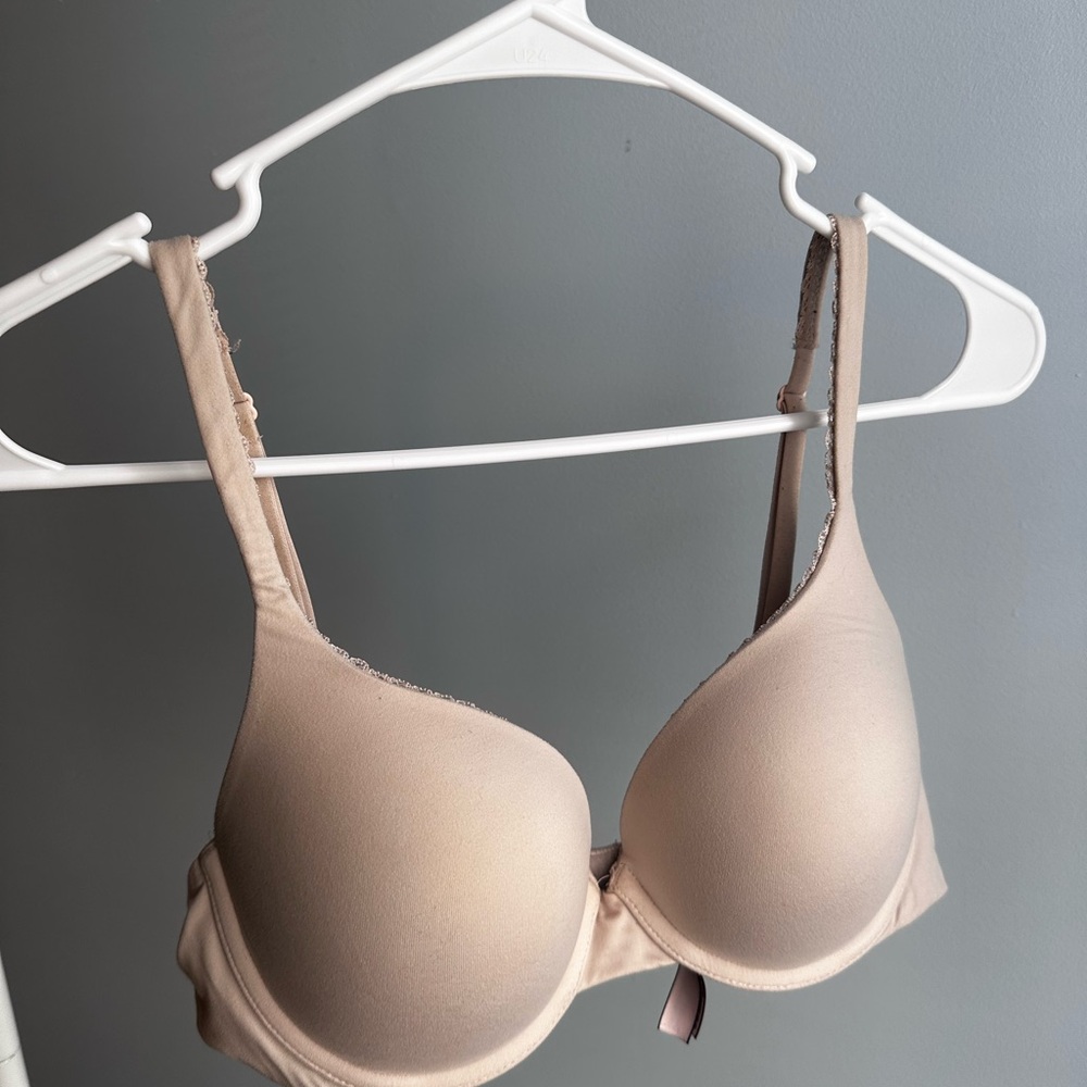 Victoria’s Secret Cream Push-Up Bra